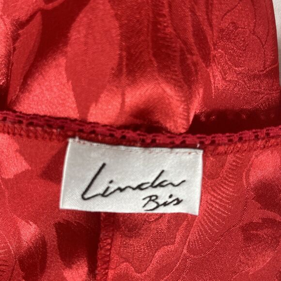 Vintage 90s Linda Bis Red Robe Lace Trim Rose Embossed One Size w/ Pockets - Picture 6 of 8